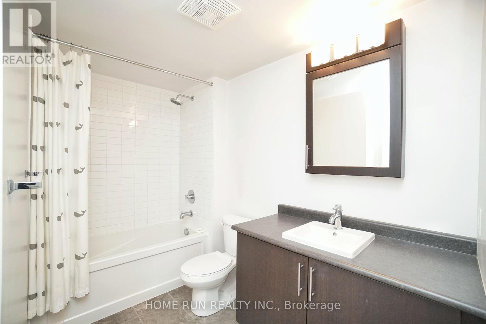 1704 - 195 Besserer Street, Ottawa, Ontario  K1N 0B6 - Photo 11 - X12442049