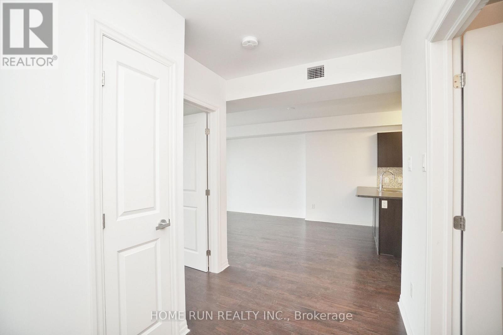 1704 - 195 Besserer Street, Ottawa, Ontario  K1N 0B6 - Photo 8 - X12442049
