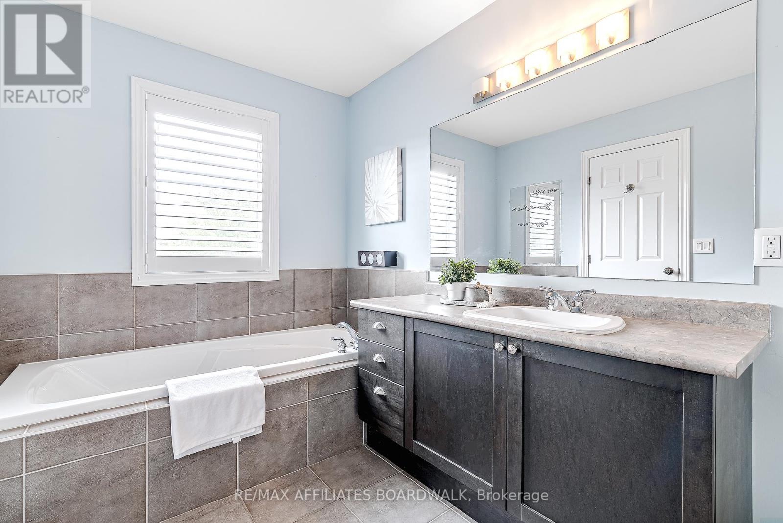 317 Glenbrae Avenue, Ottawa, Ontario  K2W 0B9 - Photo 20 - X12442075