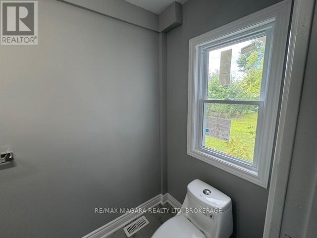 2505 Stevensville Road, Fort Erie, Ontario  L0S 1S0 - Photo 11 - X12442032