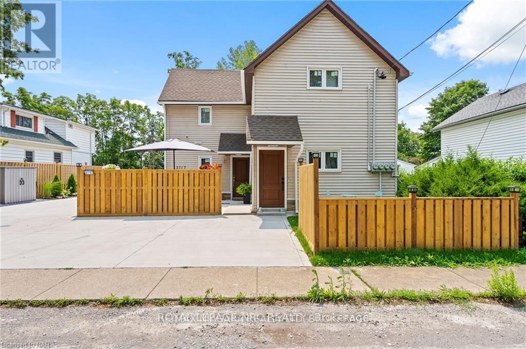 2 - 3717 Hibbard Street, Fort Erie (Ridgeway), Ontario  L0S 1N0 - Photo 1 - X12442043