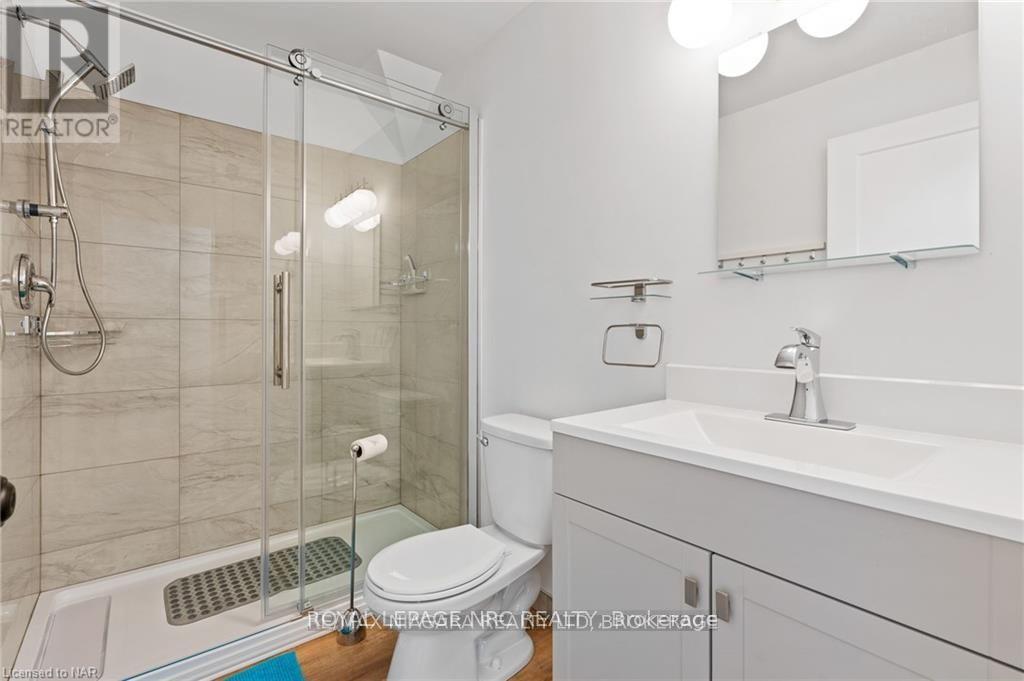 2 - 3717 Hibbard Street, Fort Erie (Ridgeway), Ontario  L0S 1N0 - Photo 6 - X12442043