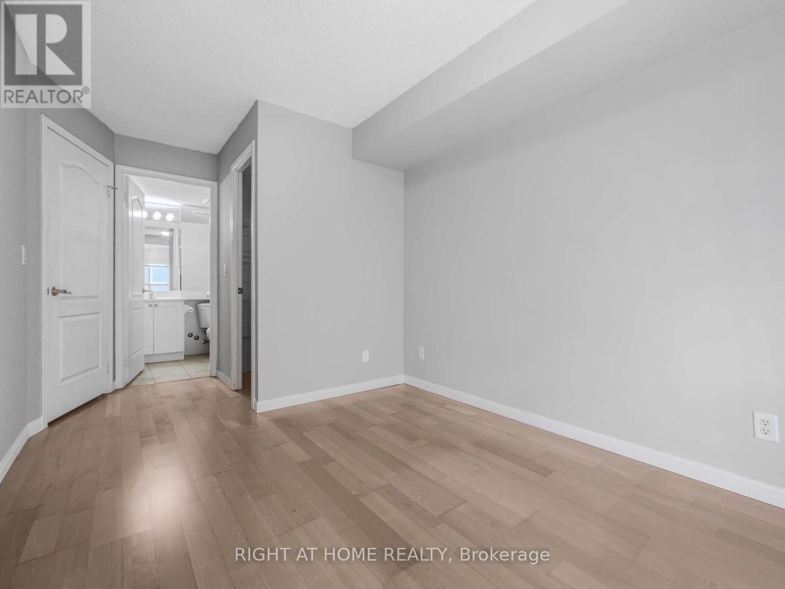 710 - 18 Stafford Street, Toronto, Ontario  M5V 3W4 - Photo 15 - C12442045