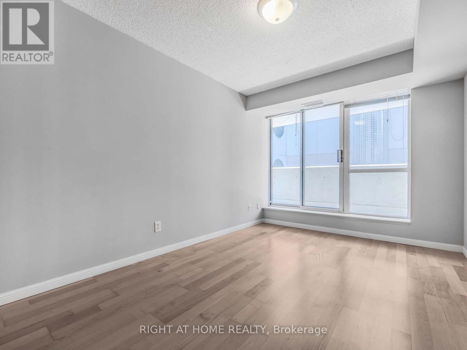 710 - 18 Stafford Street, Toronto, Ontario  M5V 3W4 - Photo 17 - C12442045
