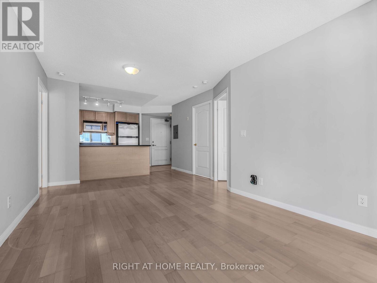 710 - 18 Stafford Street, Toronto, Ontario  M5V 3W4 - Photo 7 - C12442045