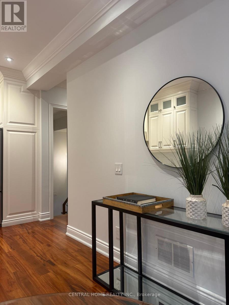 298. Poyntz Avenue, Toronto, Ontario  M2N 1J9 - Photo 2 - C12442066