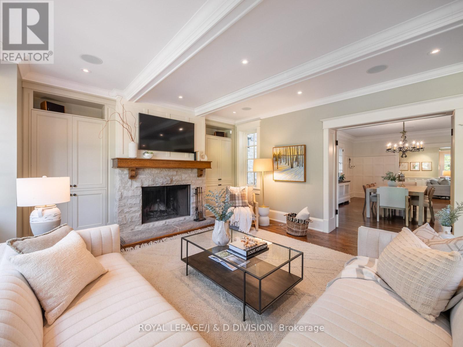 11 Cortleigh Crescent, Toronto, Ontario  M4R 2C6 - Photo 19 - C12442095