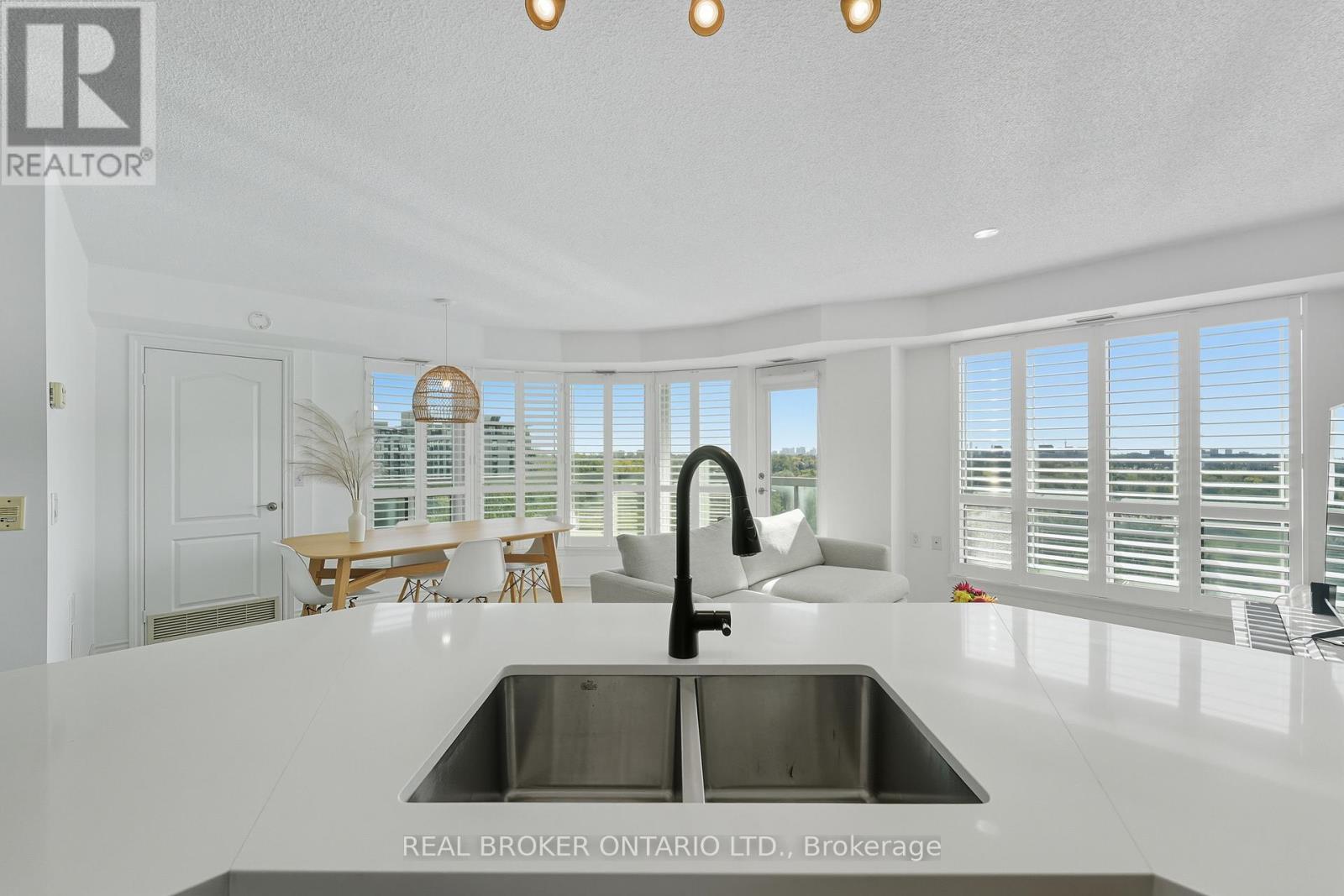 704 - 1030 Sheppard Avenue W, Toronto, Ontario  M3H 6C1 - Photo 11 - C12442104