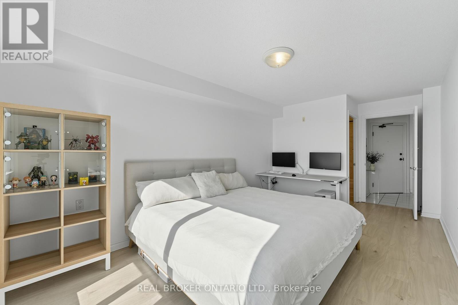 704 - 1030 Sheppard Avenue W, Toronto, Ontario  M3H 6C1 - Photo 15 - C12442104