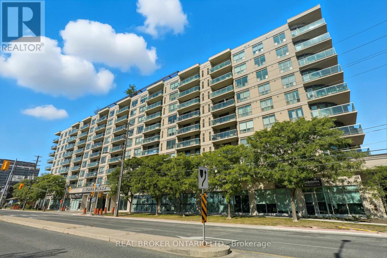 704 - 1030 Sheppard Avenue W, Toronto, Ontario  M3H 6C1 - Photo 39 - C12442104