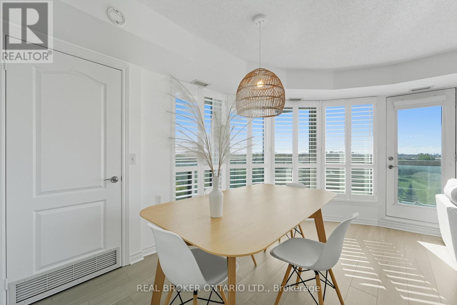 704 - 1030 Sheppard Avenue W, Toronto, Ontario  M3H 6C1 - Photo 6 - C12442104