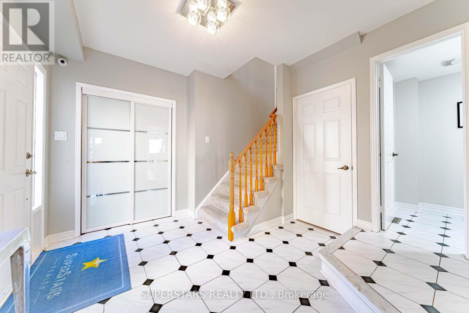 103 New Forest Square, Toronto, Ontario  M1V 2Z6 - Photo 6 - E12442050