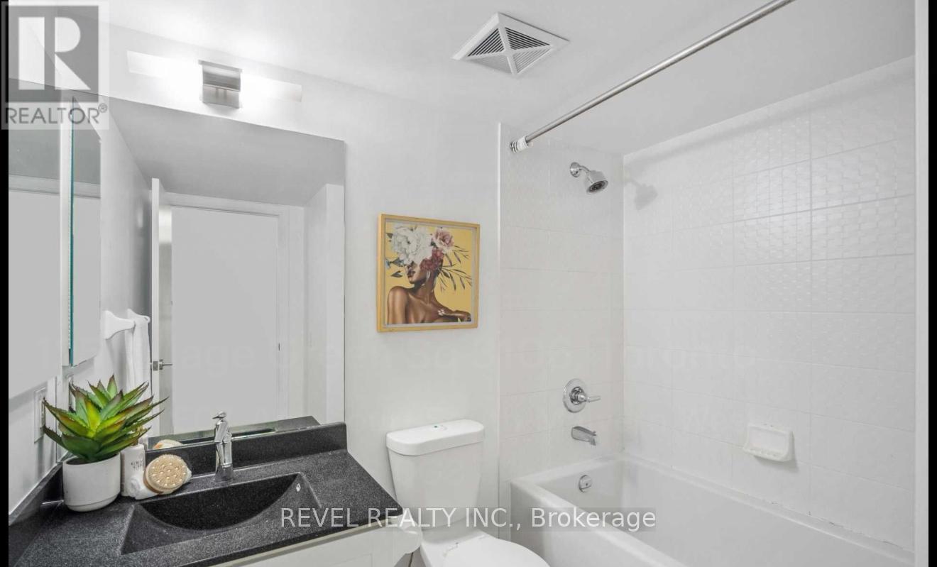 3106 - 125 Village Green Square, Toronto, Ontario  M1S 0G3 - Photo 13 - E12442084
