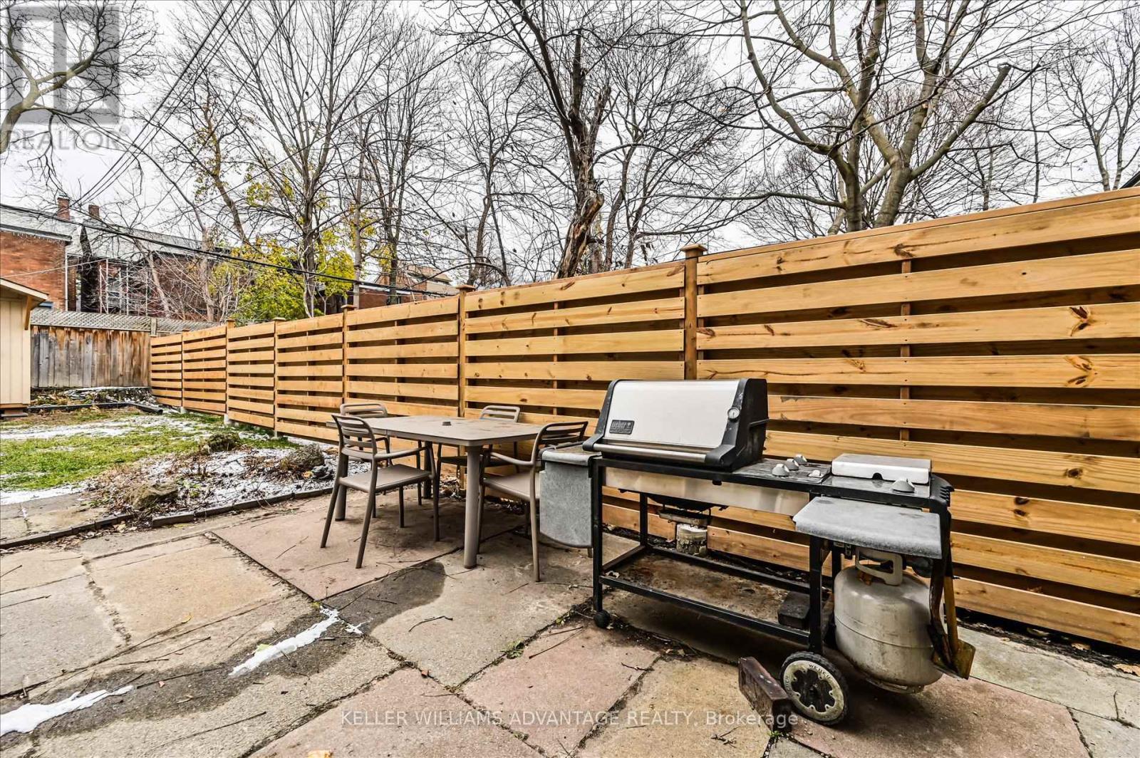 80 Victor Avenue, Toronto, Ontario  M4K 1A8 - Photo 16 - E12442098