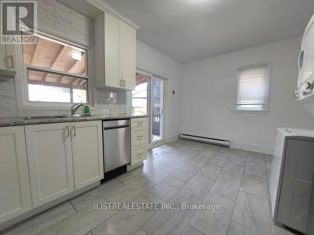 Main Fl - 2143 Gerrard Street E, Toronto, Ontario  M4E 2C1 - Photo 4 - E12442102