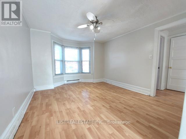 Upper - 2143 Gerrard Street E, Toronto, Ontario  M4E 2C1 - Photo 2 - E12442108