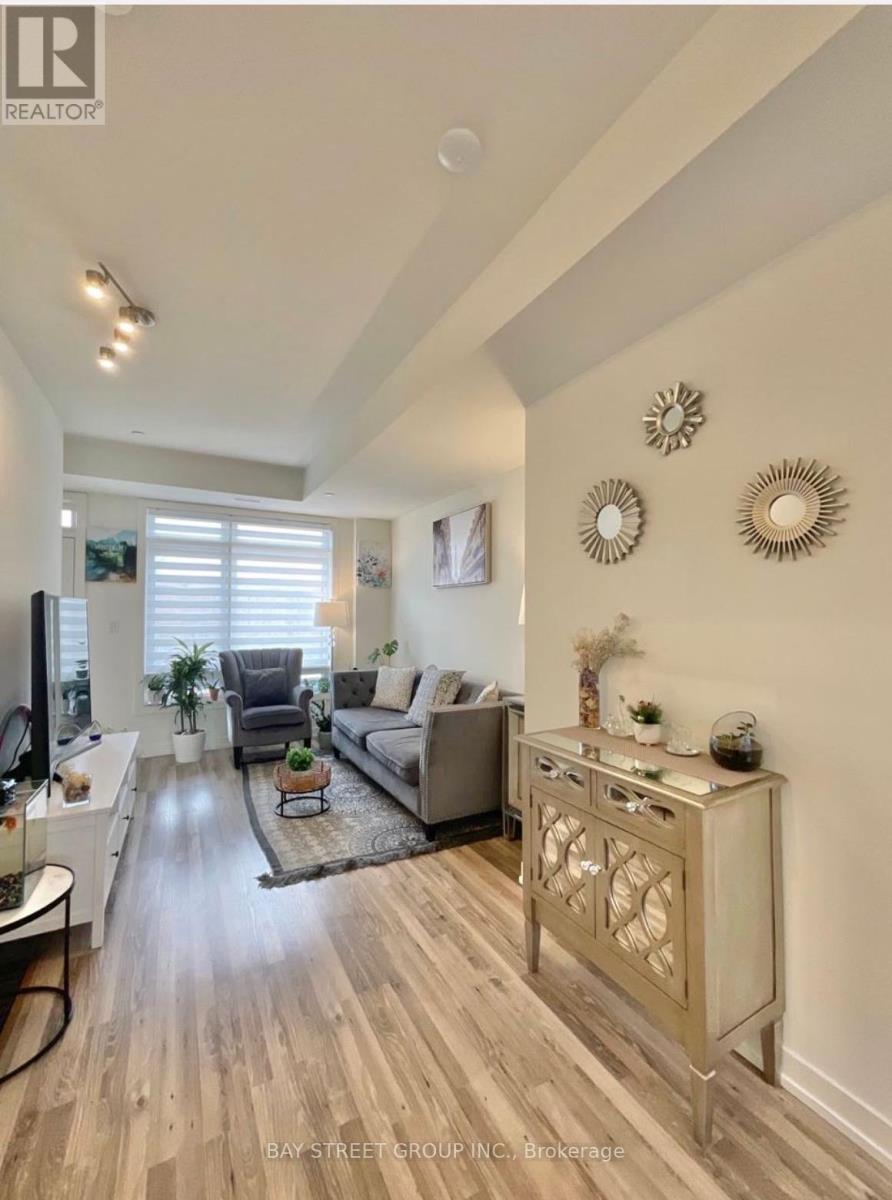 12 - 370 G Red Maple Road, Richmond Hill, Ontario  L4C 5T4 - Photo 3 - N12442064