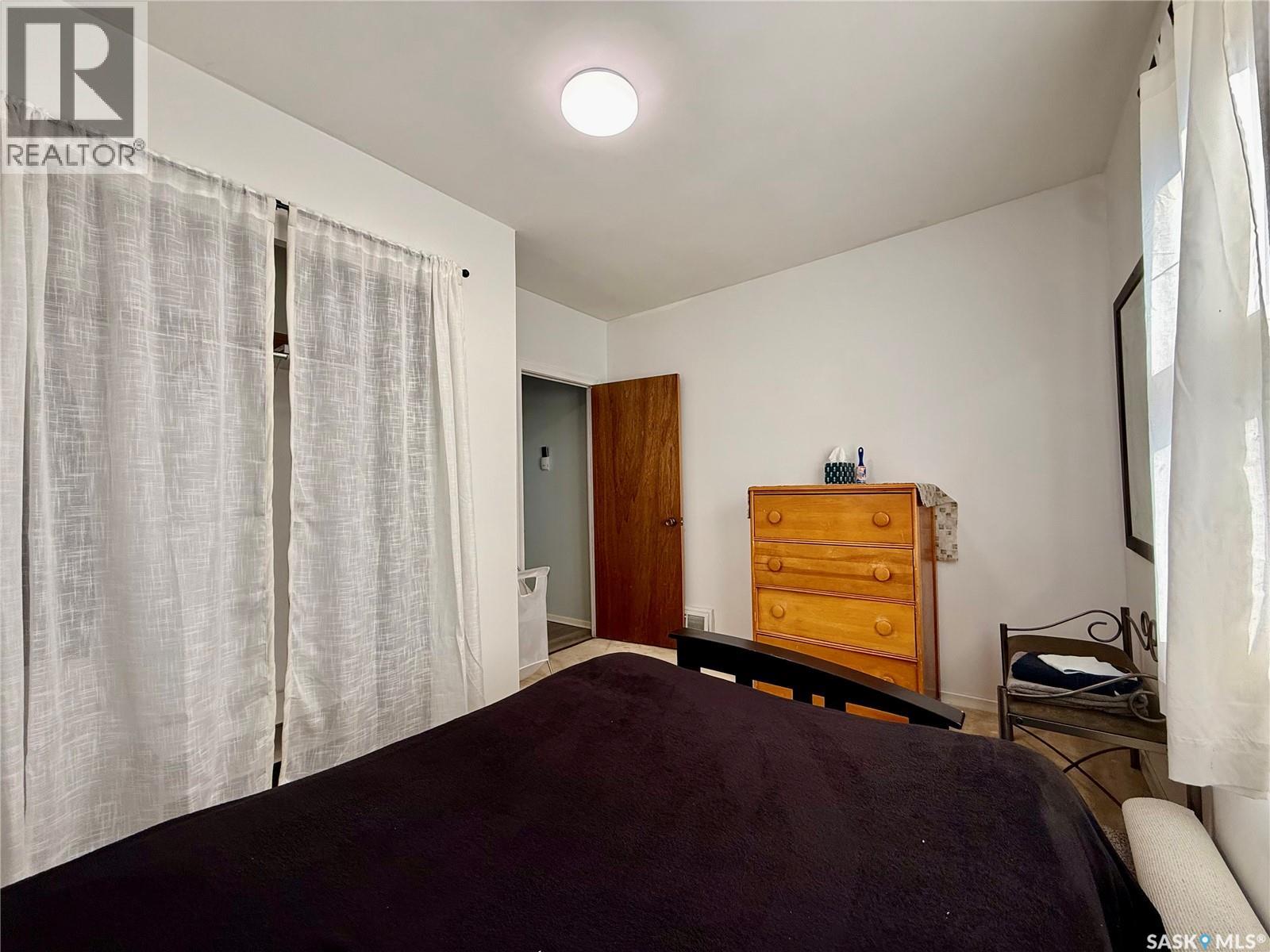 127 Darlington Avenue E, Yorkton, Saskatchewan  S3N 0C8 - Photo 13 - SK020004