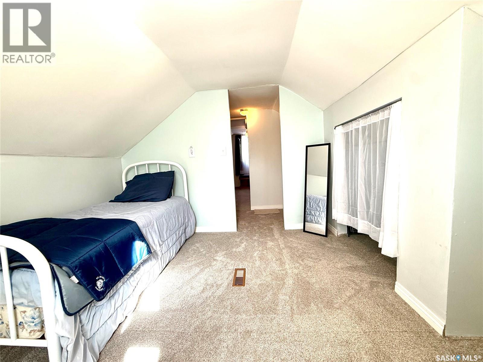 127 Darlington Avenue E, Yorkton, Saskatchewan  S3N 0C8 - Photo 17 - SK020004