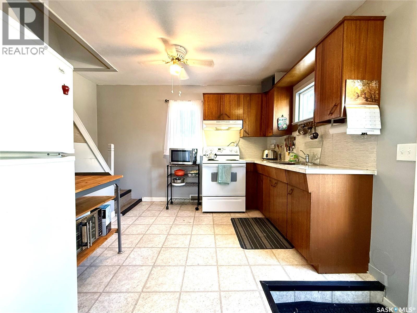 127 Darlington Avenue E, Yorkton, Saskatchewan  S3N 0C8 - Photo 7 - SK020004