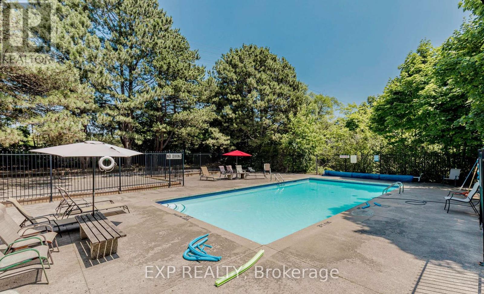 915 Inverhouse Drive, Mississauga (Clarkson), Ontario  L5J 4B2 - Photo 24 - W12442053