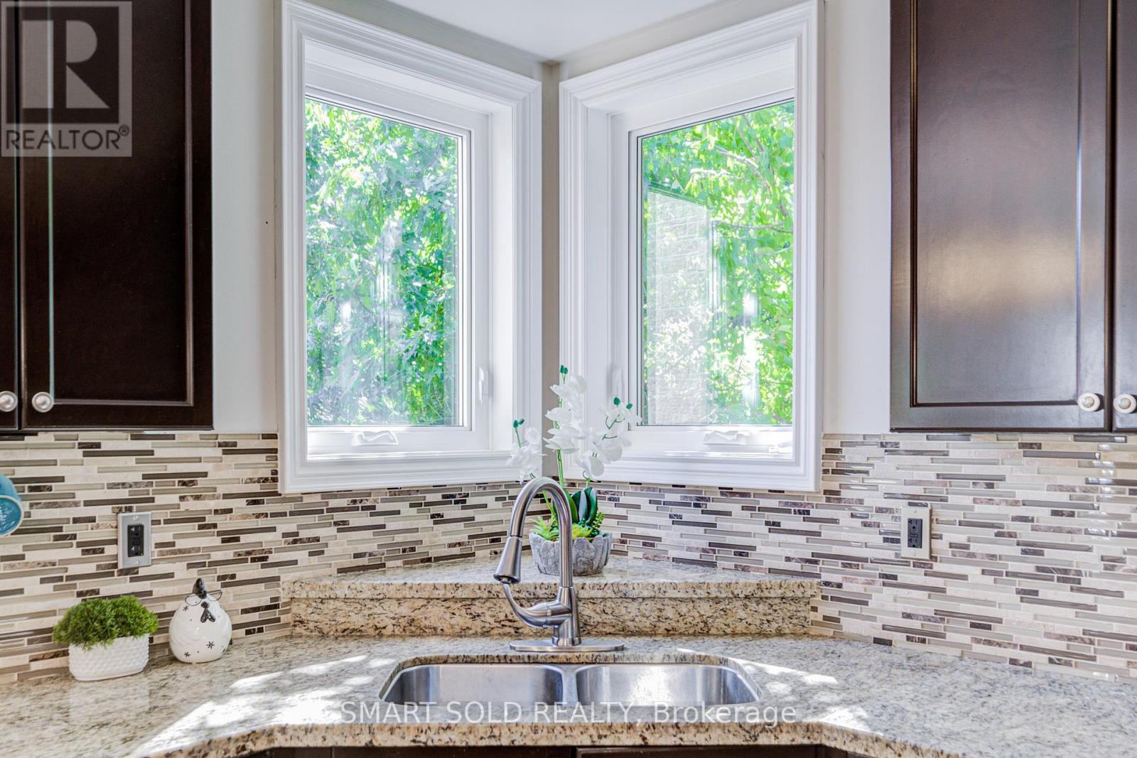 2252 Pine Glen Road, Oakville (Wm Westmount), Ontario  L6M 0G5 - Photo 13 - W12442067