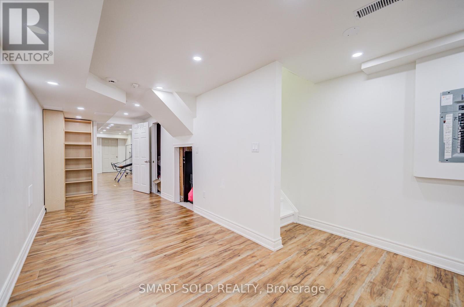 2252 Pine Glen Road, Oakville (Wm Westmount), Ontario  L6M 0G5 - Photo 33 - W12442067