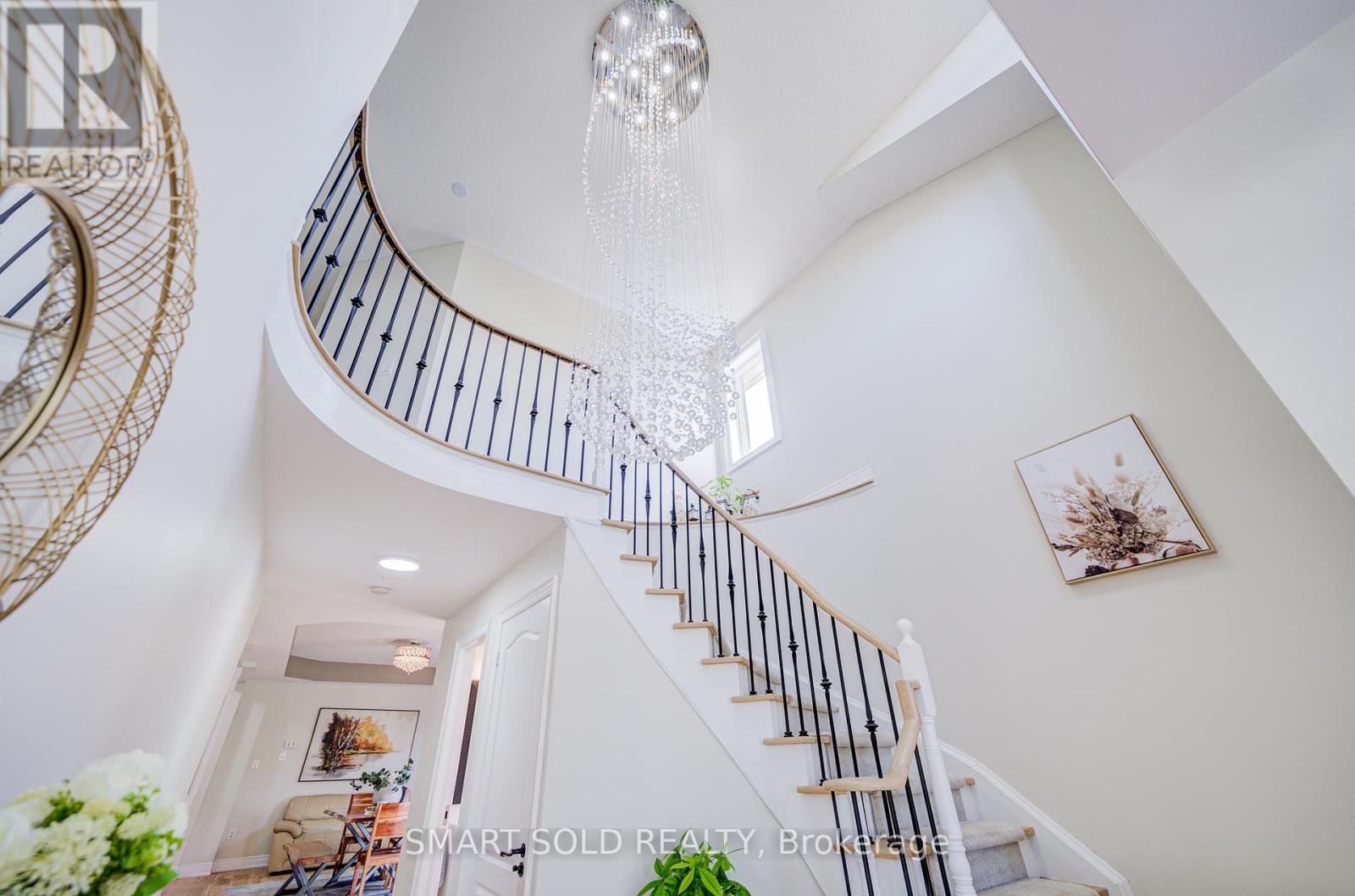 2252 Pine Glen Road, Oakville (Wm Westmount), Ontario  L6M 0G5 - Photo 4 - W12442067