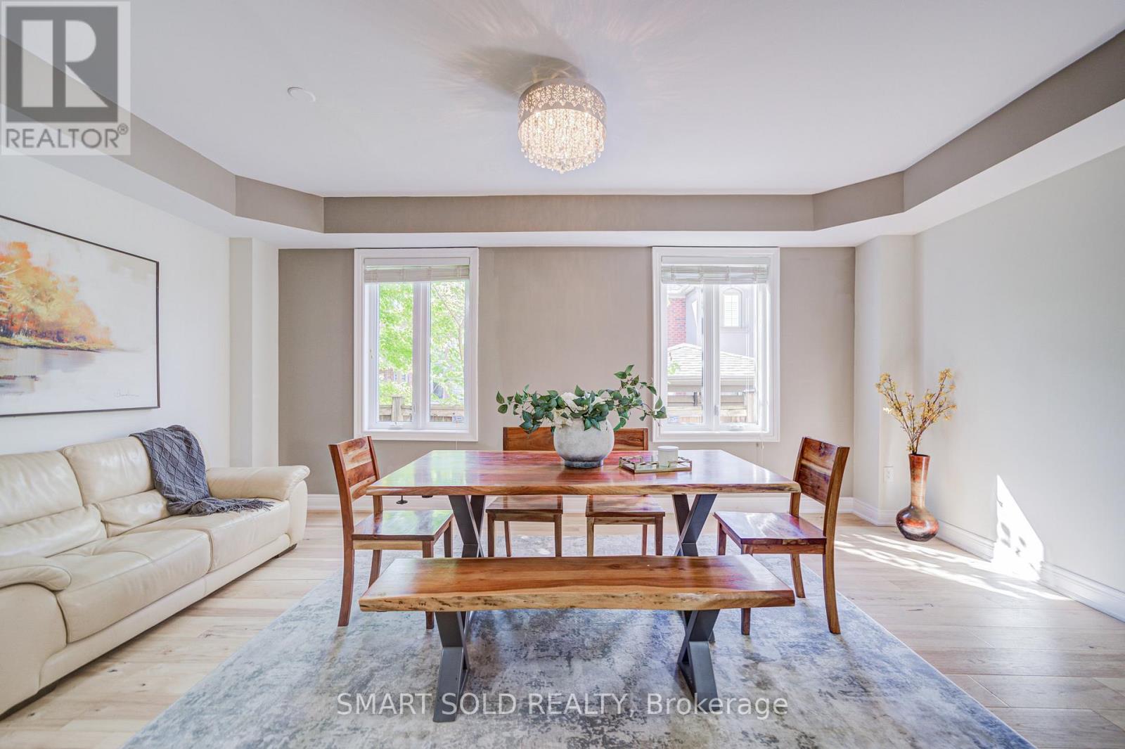 2252 Pine Glen Road, Oakville (Wm Westmount), Ontario  L6M 0G5 - Photo 7 - W12442067