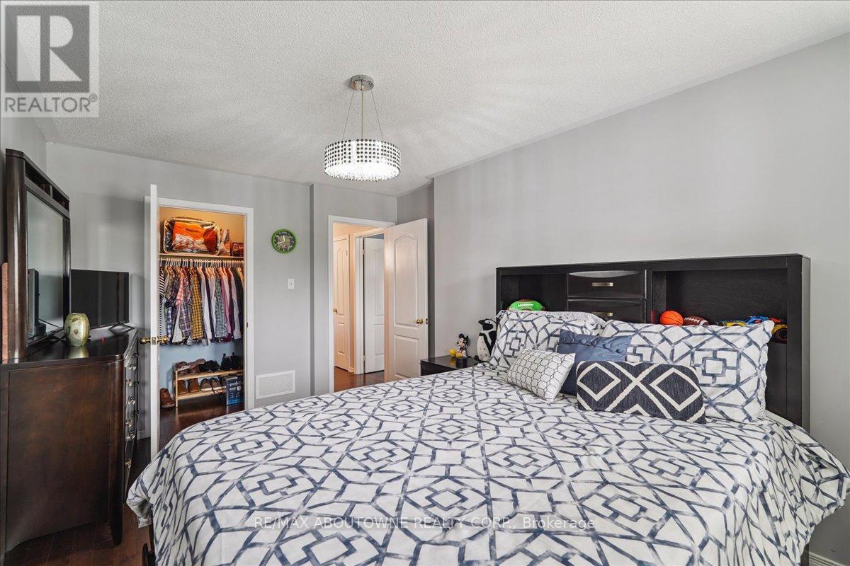 248 Albright Road, Brampton, Ontario  L6X 5E7 - Photo 15 - W12442068
