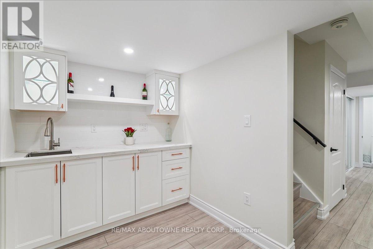 248 Albright Road, Brampton, Ontario  L6X 5E7 - Photo 18 - W12442068