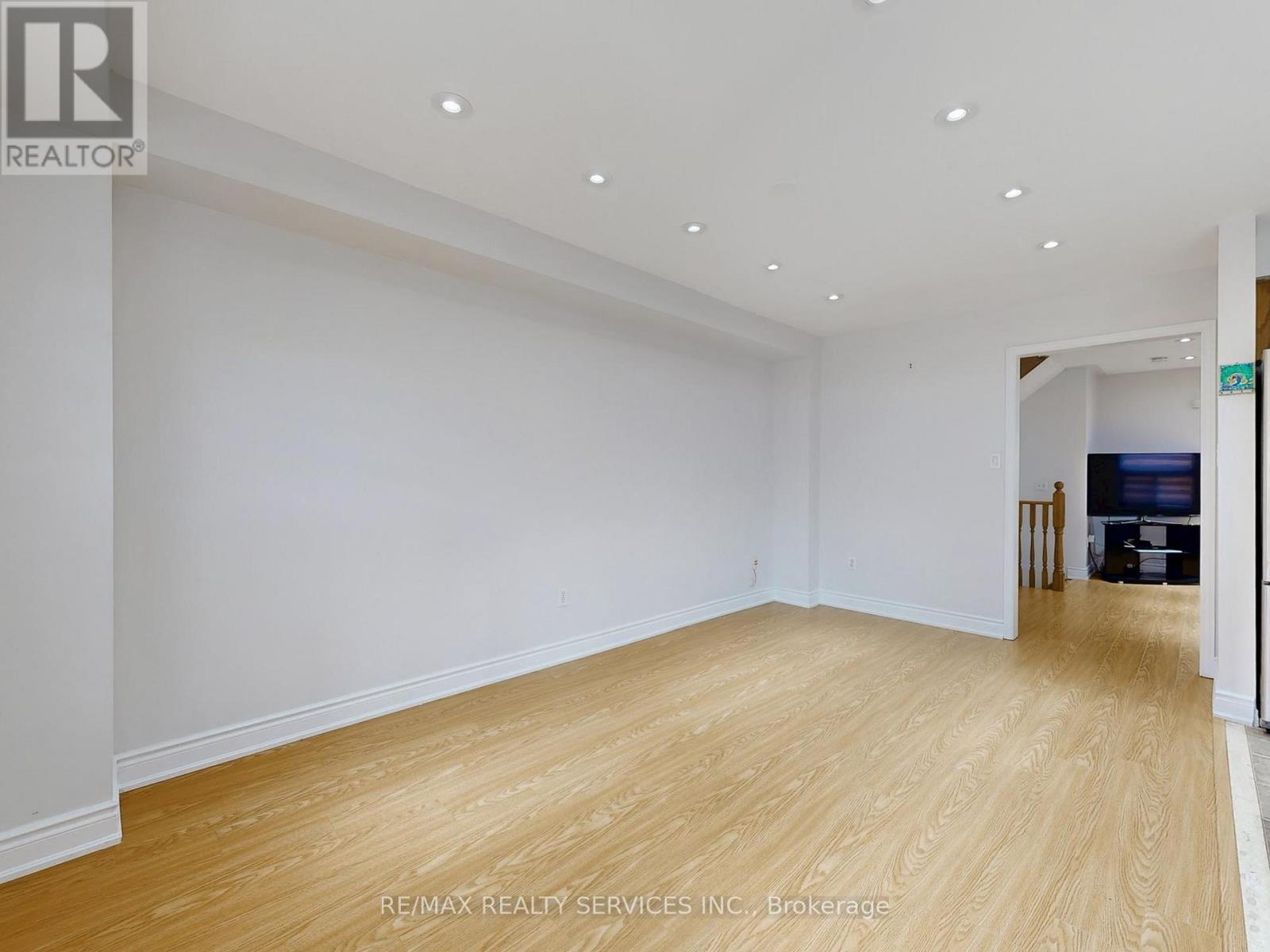 44 Amethyst Circle, Brampton (Bram East), Ontario  L6P 0Z3 - Photo 15 - W12442101