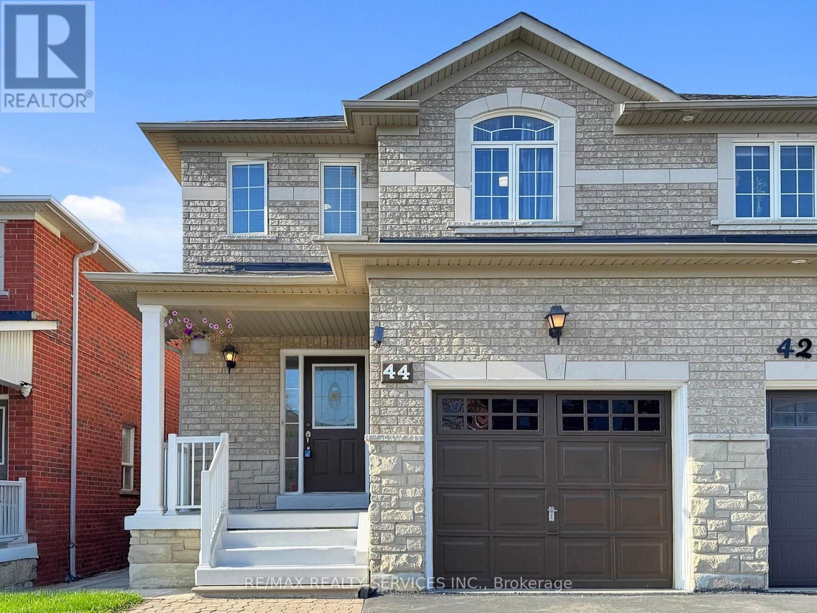 44 Amethyst Circle, Brampton (Bram East), Ontario  L6P 0Z3 - Photo 2 - W12442101
