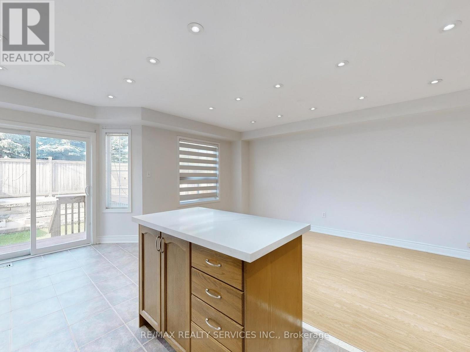 44 Amethyst Circle, Brampton (Bram East), Ontario  L6P 0Z3 - Photo 22 - W12442101