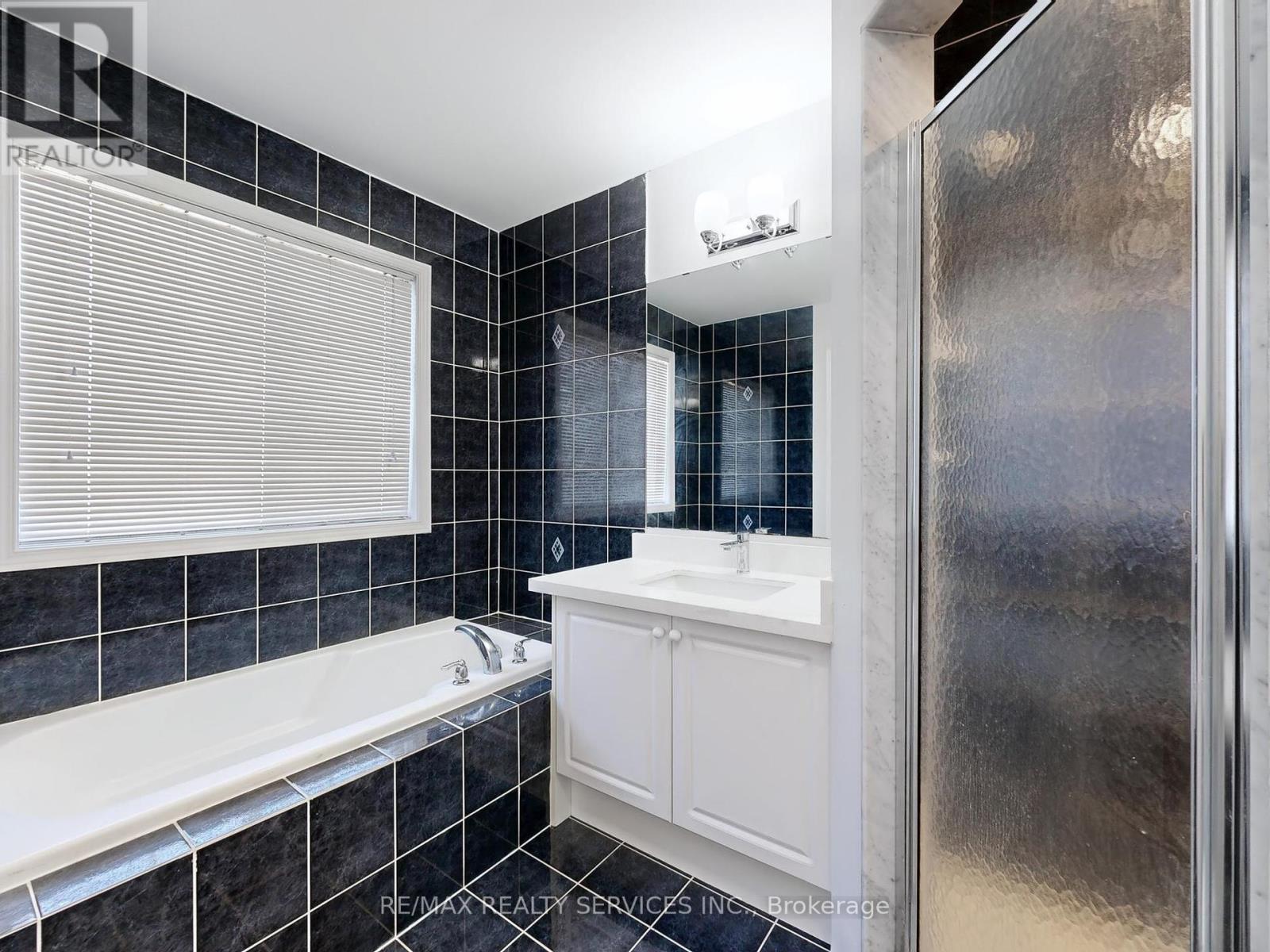 44 Amethyst Circle, Brampton (Bram East), Ontario  L6P 0Z3 - Photo 31 - W12442101