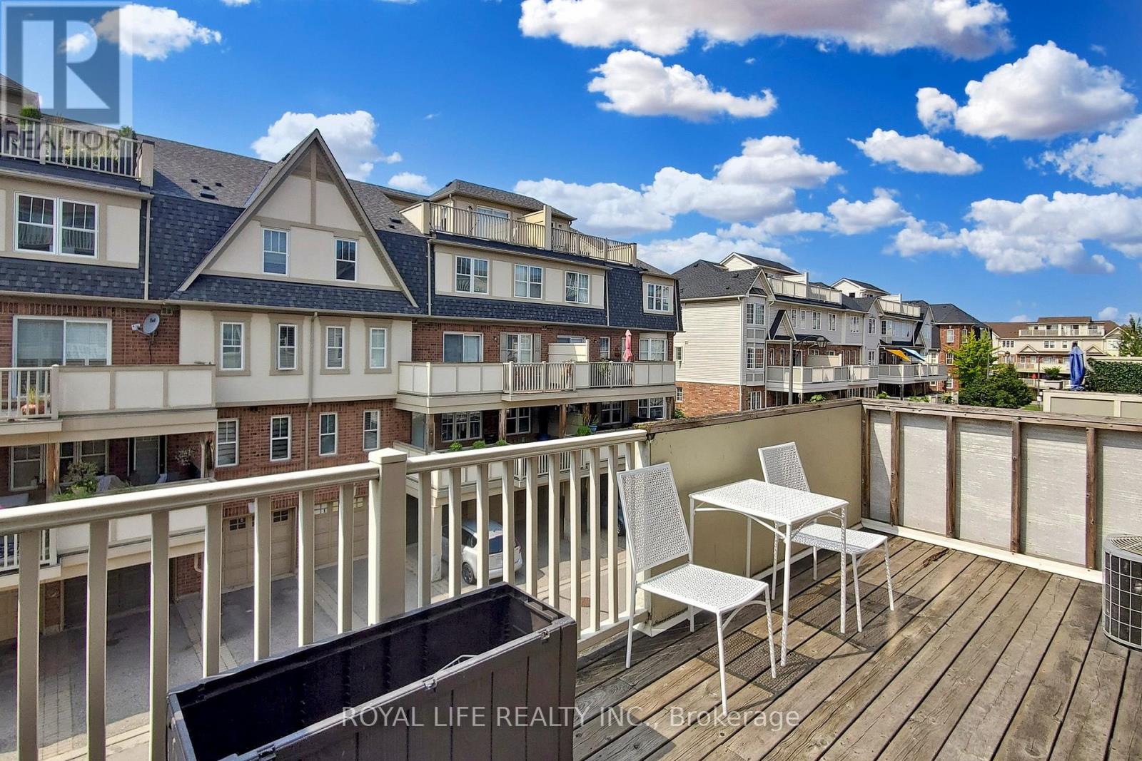 2 - 595 Dundas Street W, Mississauga, Ontario  L5B 0B3 - Photo 27 - W12442105
