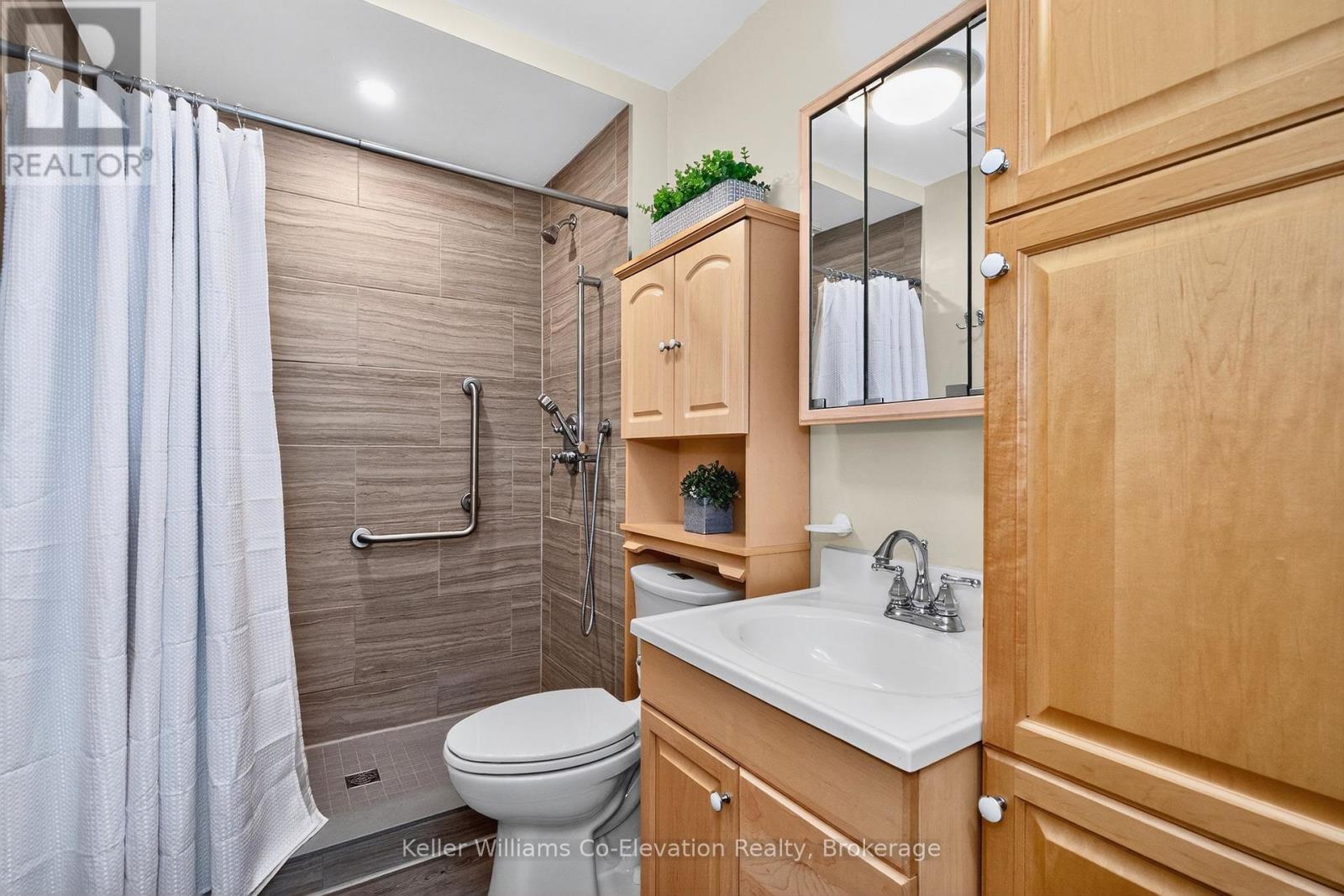 268 Elizabeth Street, Midland, Ontario  L4R 1Y6 - Photo 10 - S12442125