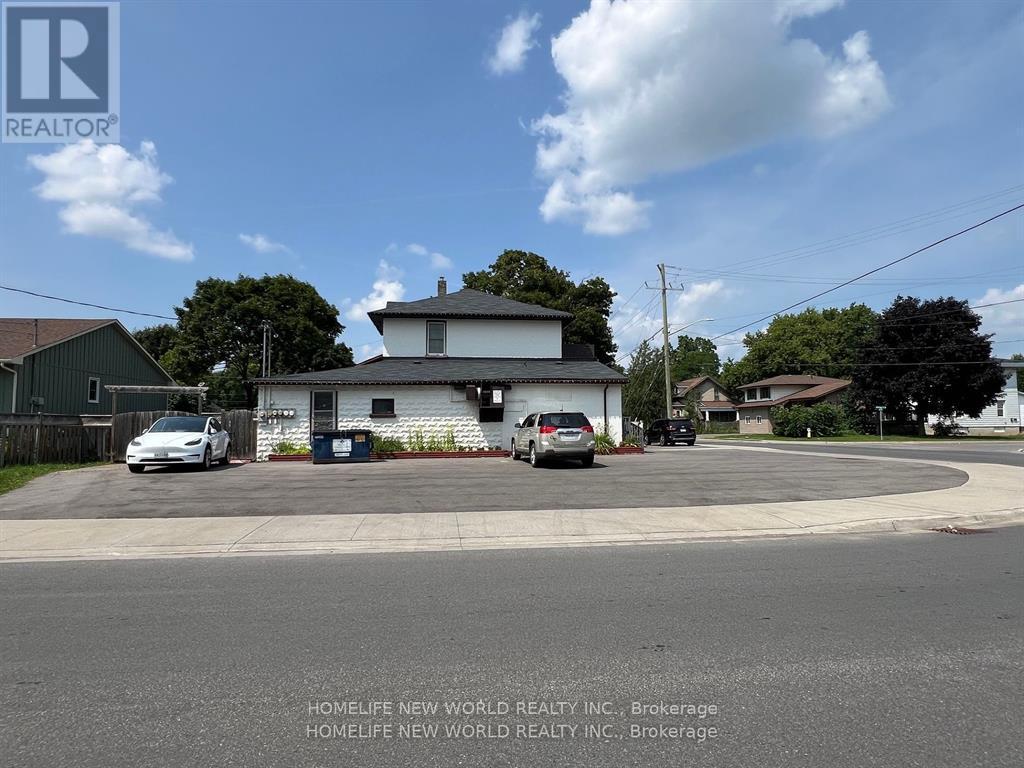 65 Albert Street S, Kawartha Lakes (Lindsay), Ontario  K9V 3H2 - Photo 5 - X12442047