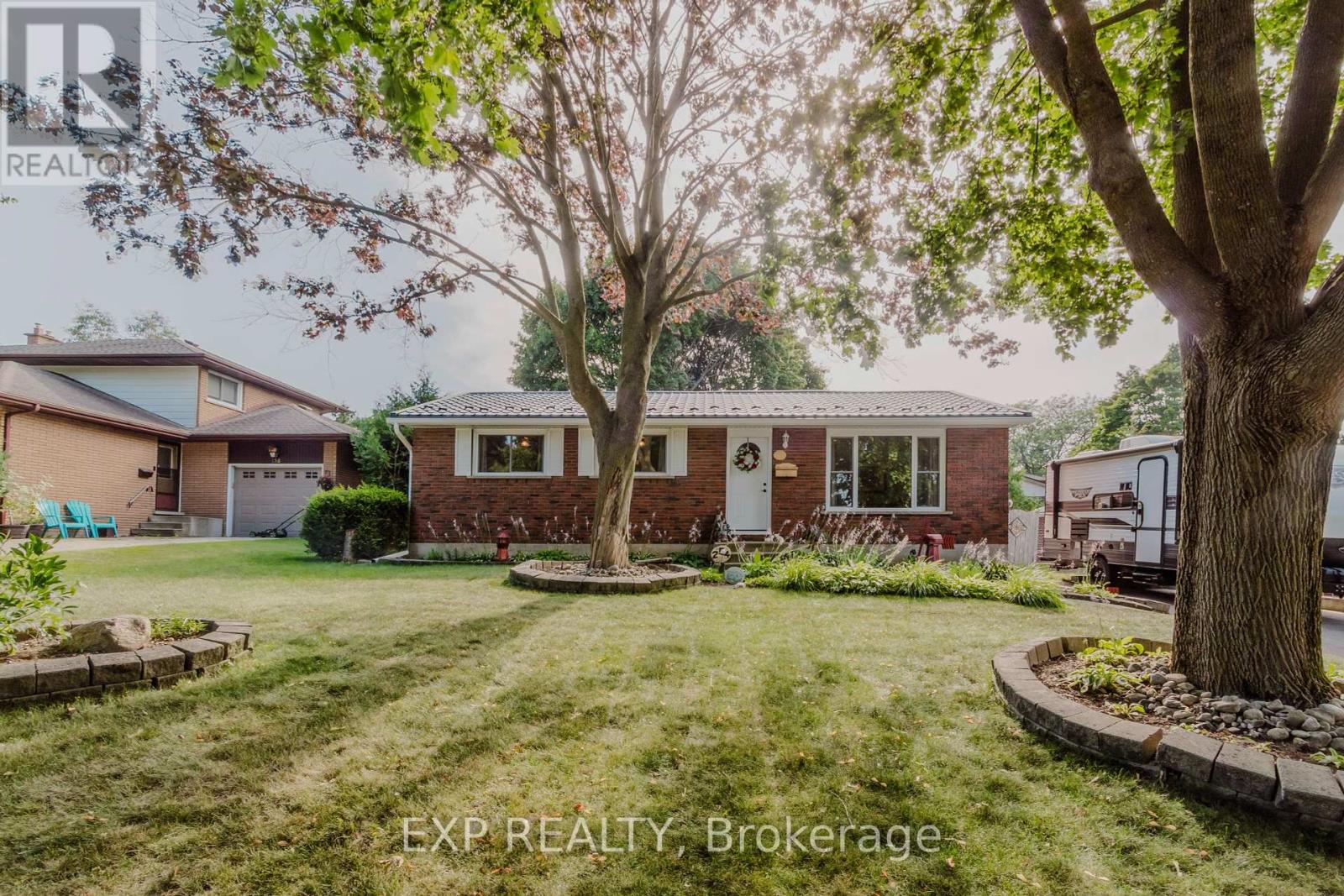 254 Dent Place, Woodstock (Woodstock - South), Ontario  N4S 2S4 - Photo 1 - X12442076
