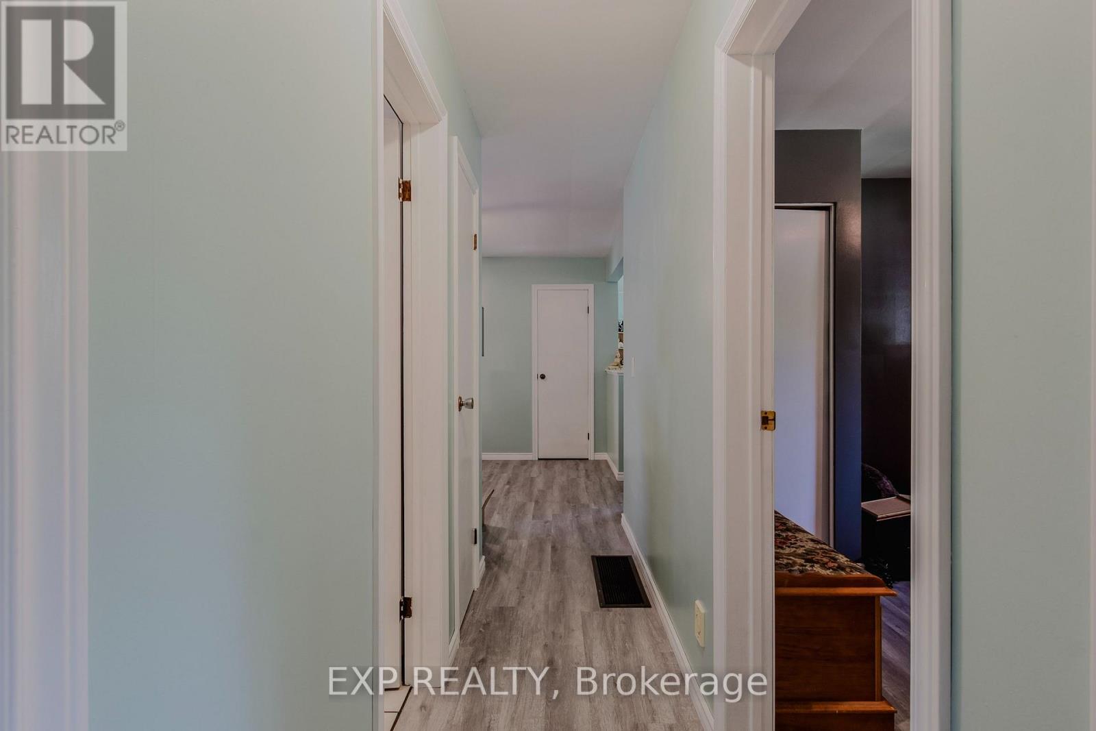 254 Dent Place, Woodstock (Woodstock - South), Ontario  N4S 2S4 - Photo 12 - X12442076