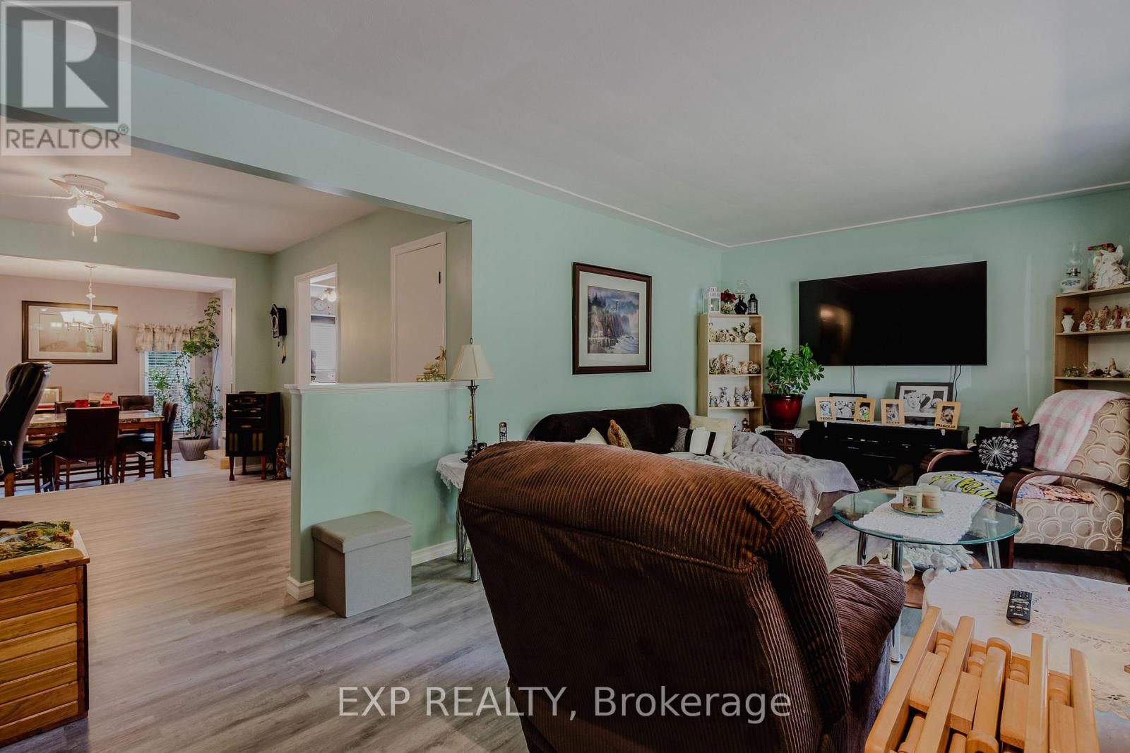 254 Dent Place, Woodstock (Woodstock - South), Ontario  N4S 2S4 - Photo 5 - X12442076