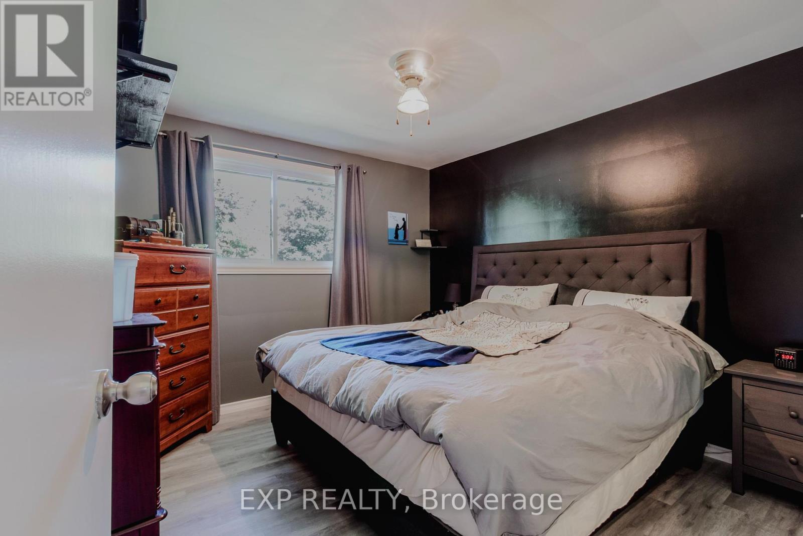 254 Dent Place, Woodstock (Woodstock - South), Ontario  N4S 2S4 - Photo 8 - X12442076