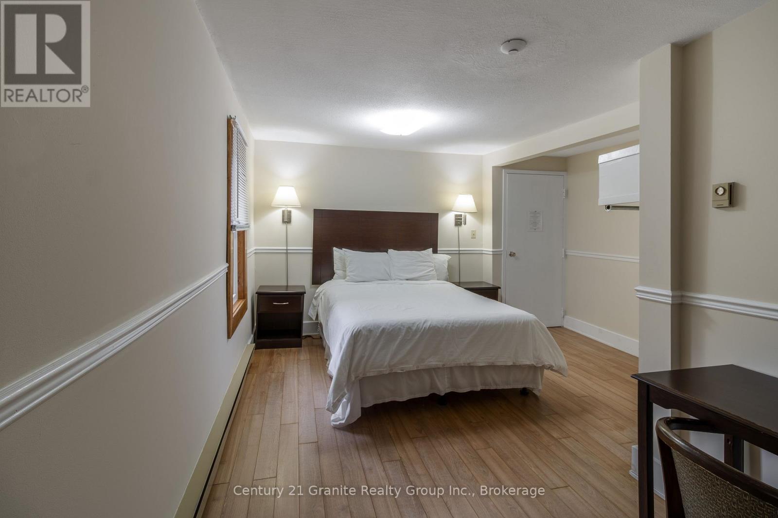 1075 Red Umbrella Road, Minden Hills, Ontario  K0M 2K0 - Photo 15 - X12442136