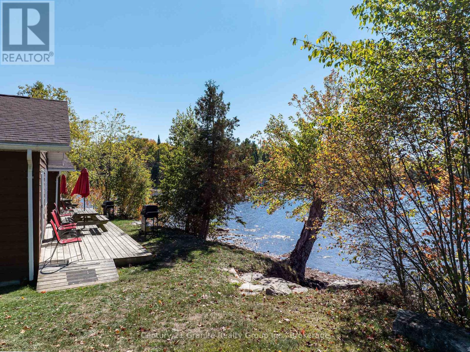 1075 Red Umbrella Road, Minden Hills, Ontario  K0M 2K0 - Photo 28 - X12442136