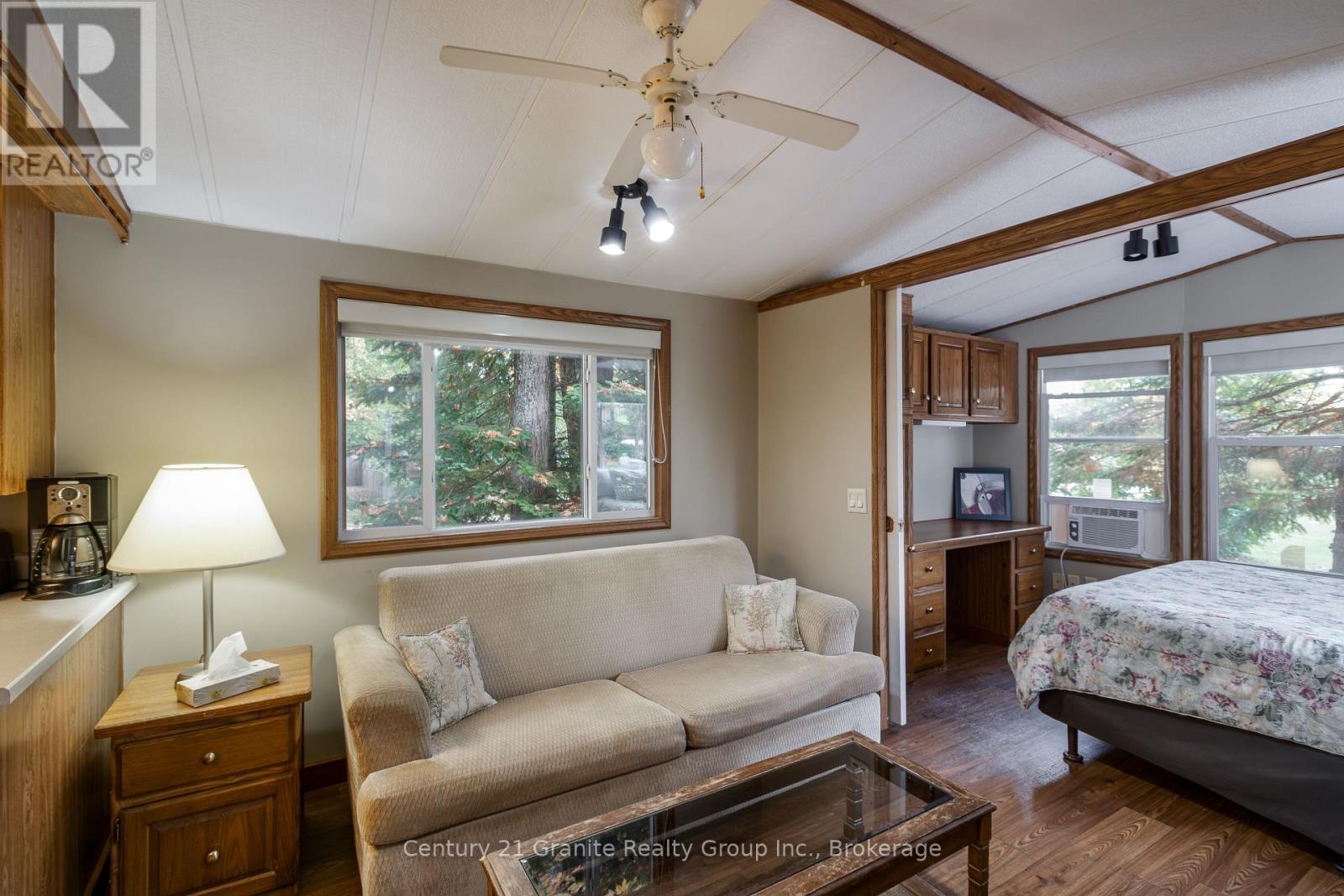 1075 Red Umbrella Road, Minden Hills, Ontario  K0M 2K0 - Photo 40 - X12442136