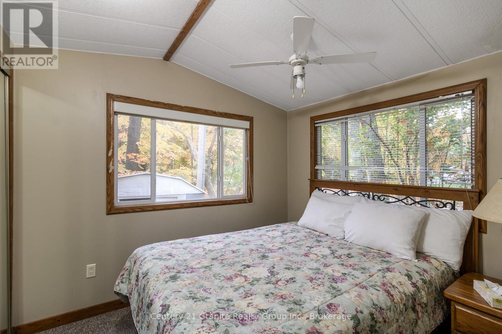 1075 Red Umbrella Road, Minden Hills, Ontario  K0M 2K0 - Photo 42 - X12442136