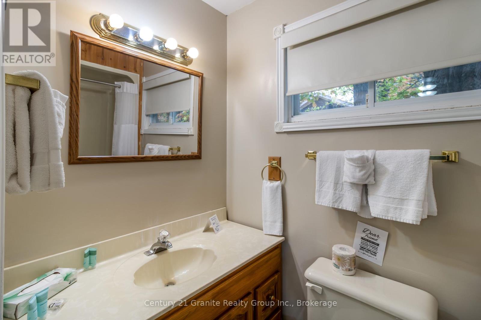 1075 Red Umbrella Road, Minden Hills, Ontario  K0M 2K0 - Photo 46 - X12442136