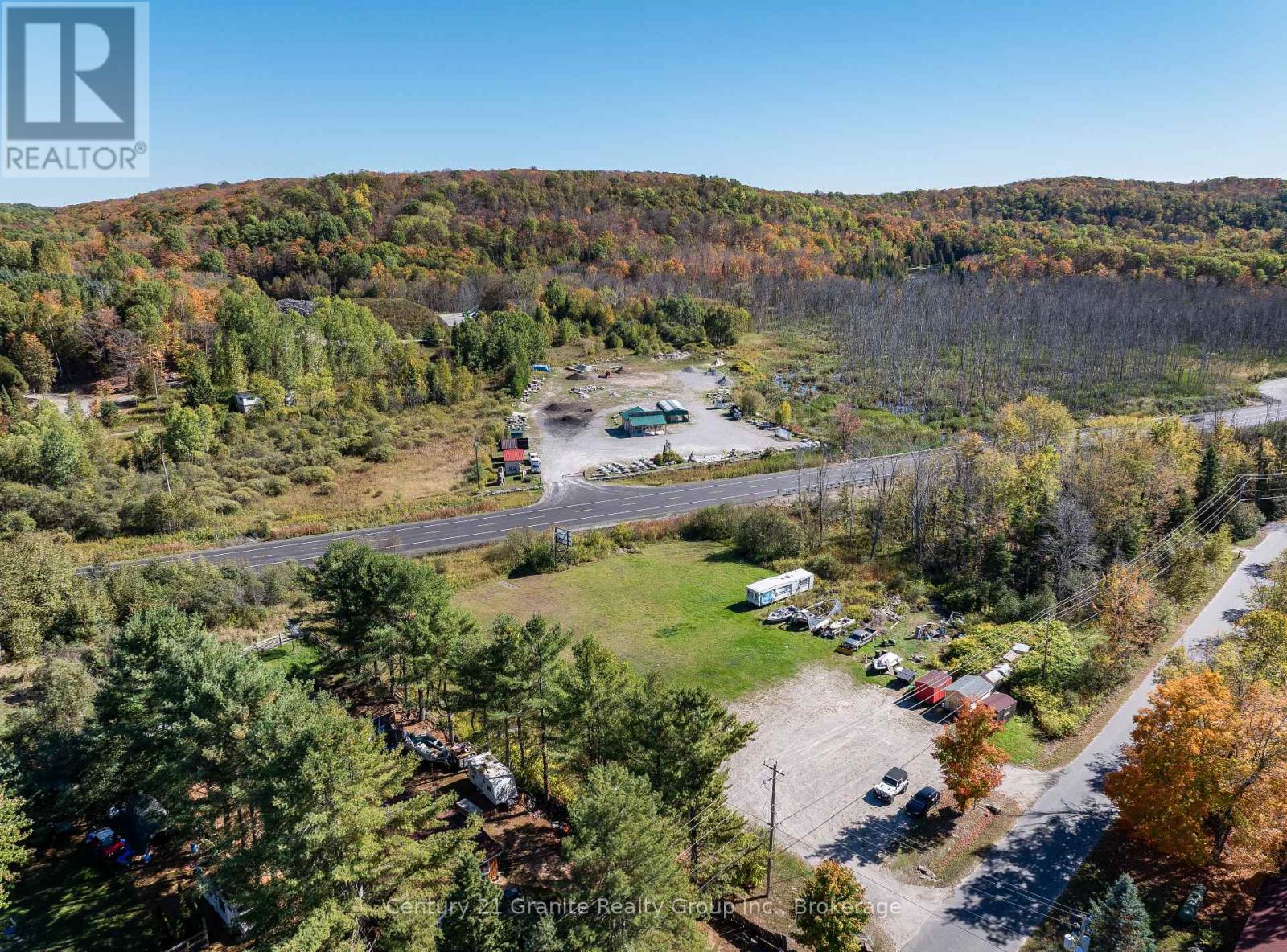 1075 Red Umbrella Road, Minden Hills, Ontario  K0M 2K0 - Photo 49 - X12442136