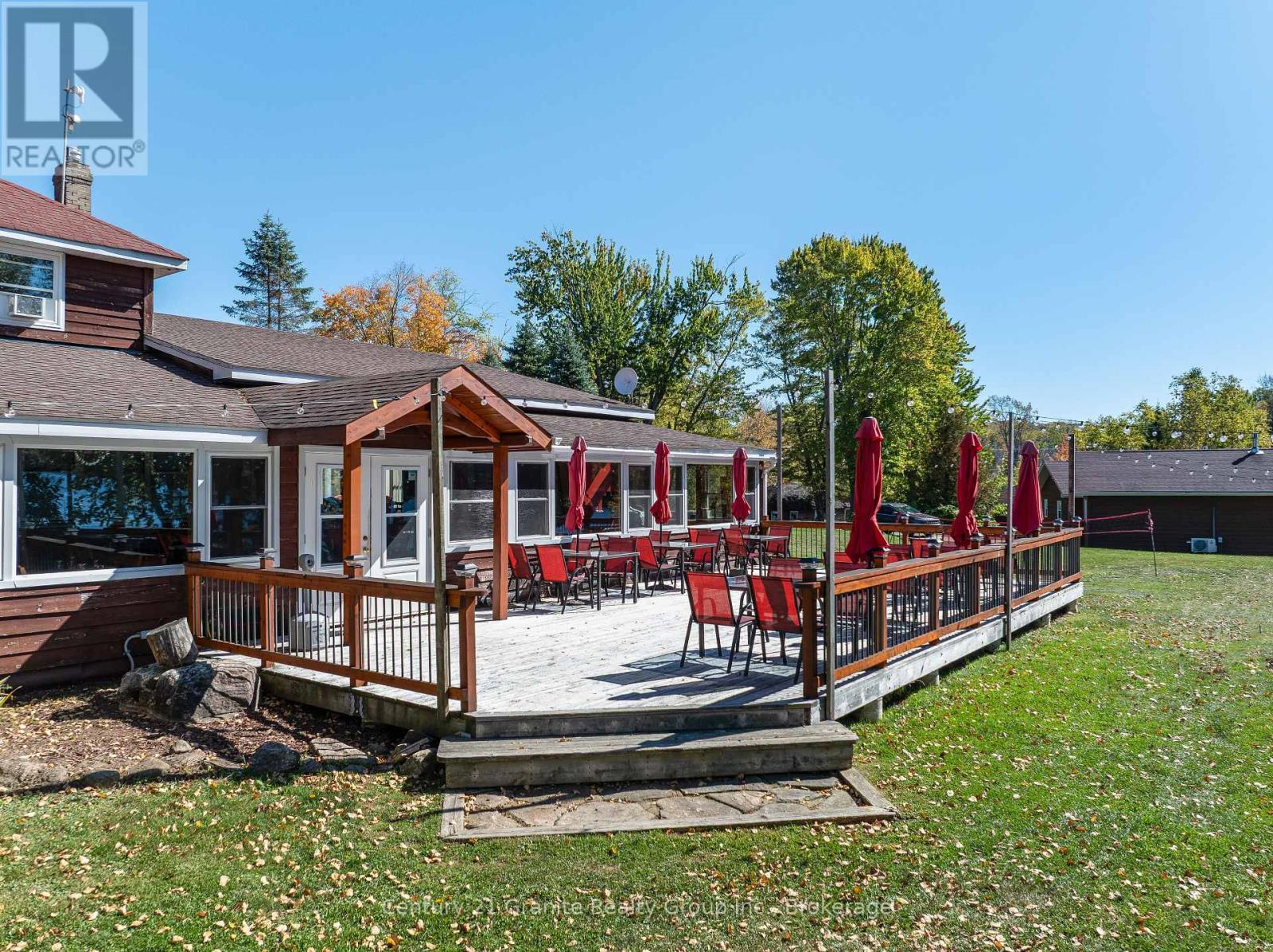 1075 Red Umbrella Road, Minden Hills, Ontario  K0M 2K0 - Photo 8 - X12442136