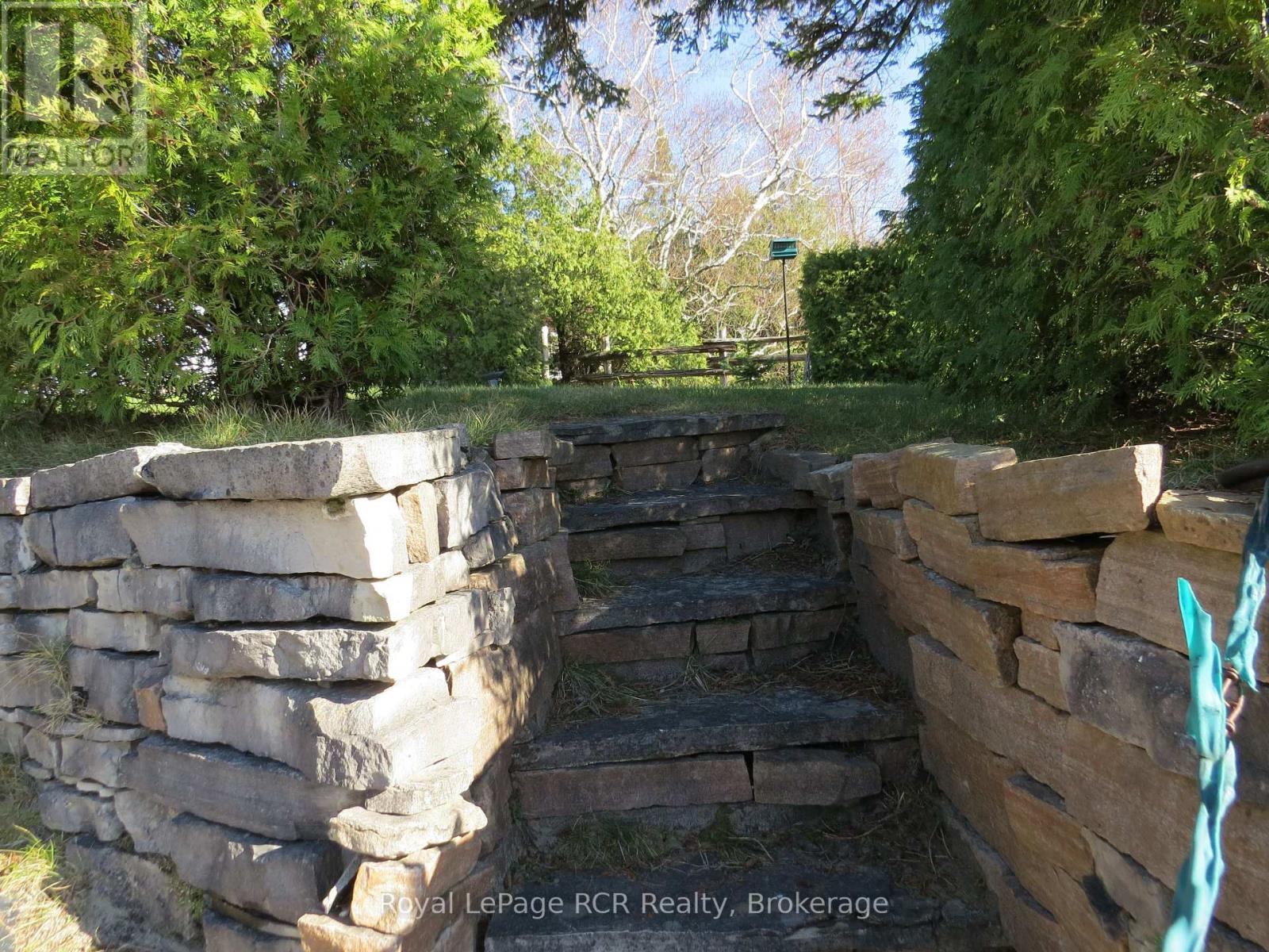 9 Lakeshore Boulevard S, South Bruce Peninsula, Ontario  N0H 2G0 - Photo 22 - X12442153